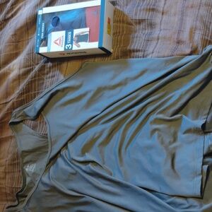 Reebok 3 pack performance tanks